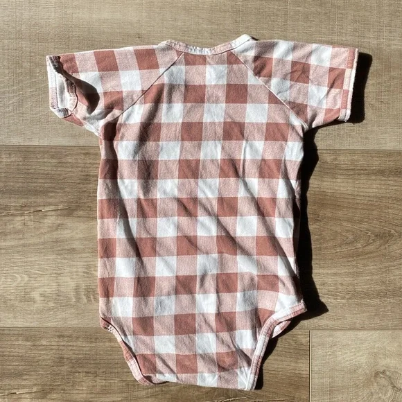 18-24mo Kate Quinn checkered onesie - Picture 3 of 3
